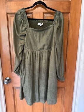 LOFT Long sleeve green dress